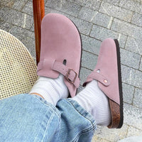 LEATHER CLOGS WITH BUCKLE