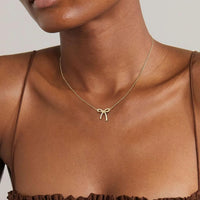 BOW PENDANT NECKLACE