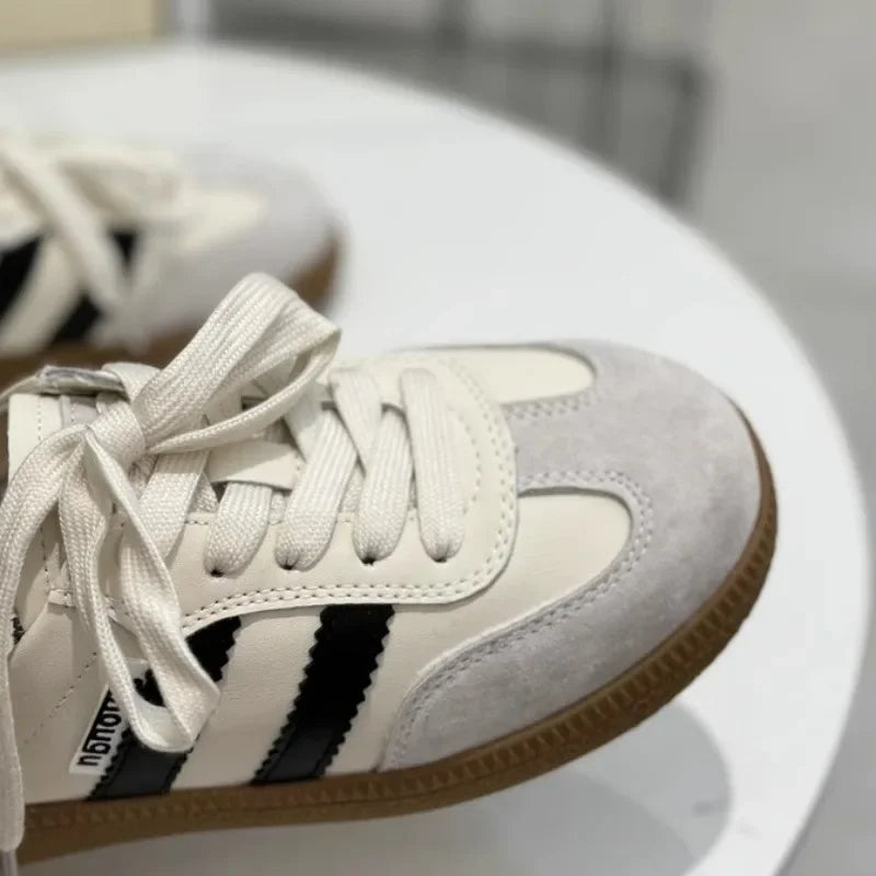 SKATEBOARD SNEAKERS