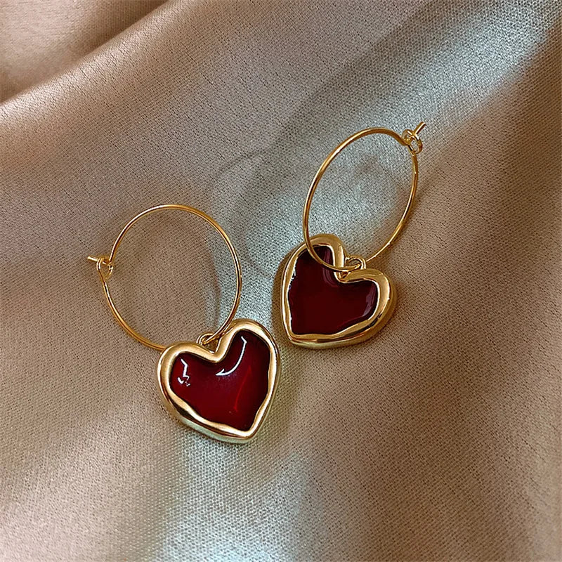 HEART-SHAPED EARRINGS