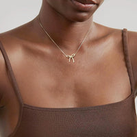 BOW PENDANT NECKLACE